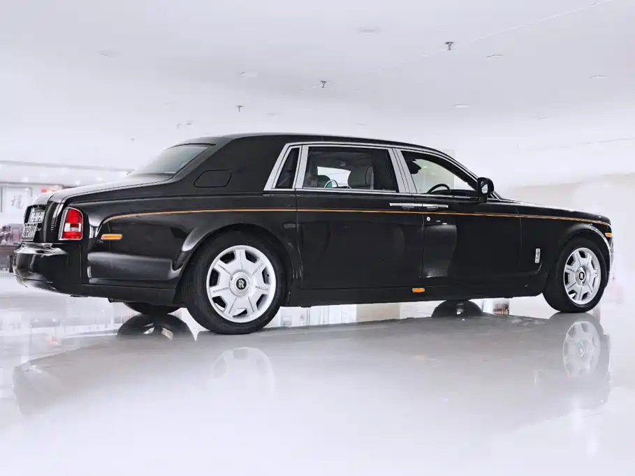 Rolls-Royce Phantom 2013 — фото 4