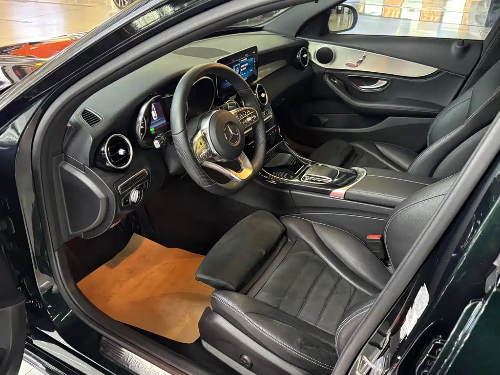 Mercedes-Benz C-Class 2019 — фото 29