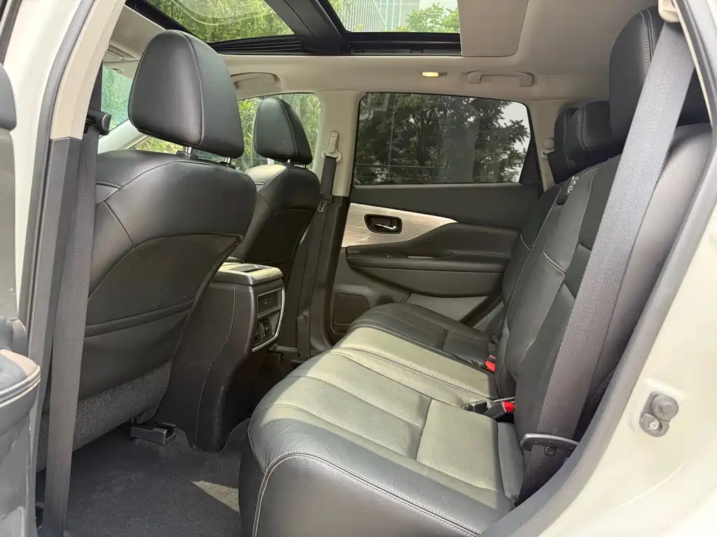 Nissan Murano 2018 — фото 15