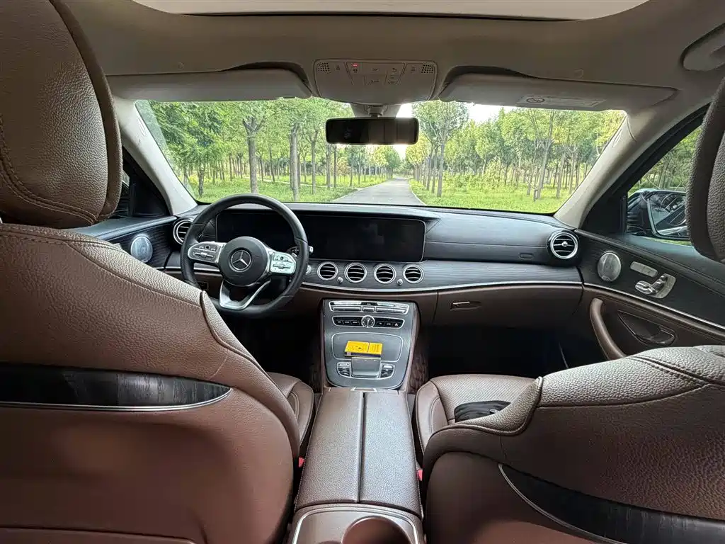 Mercedes-Benz E-Class 2020 — фото 8