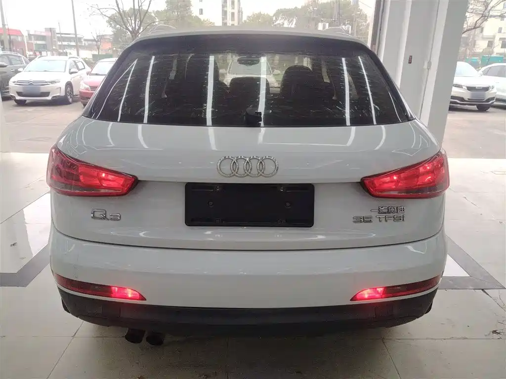 Audi Q3 2015 — фото 4