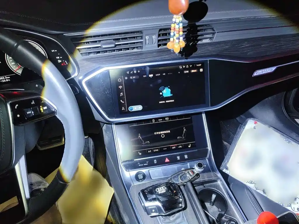 Audi A6L 2025