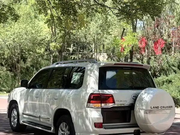 Toyota Land Cruiser 2016