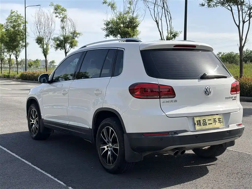 Volkswagen Tiguan 2015 — фото 12