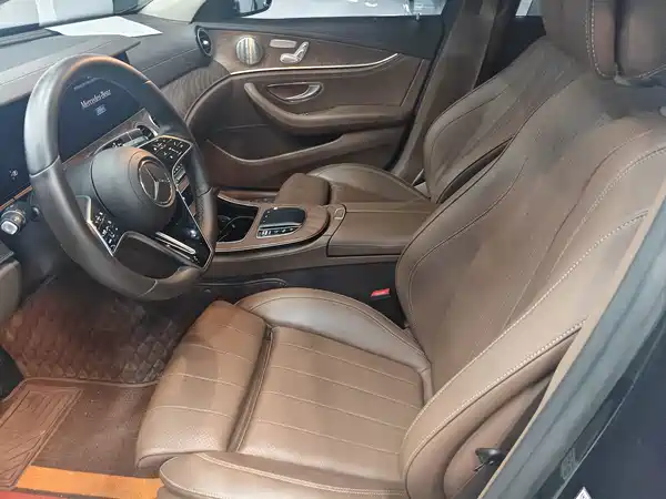 Mercedes-Benz E-Class 2022