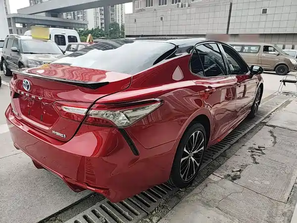Toyota Camry 2019