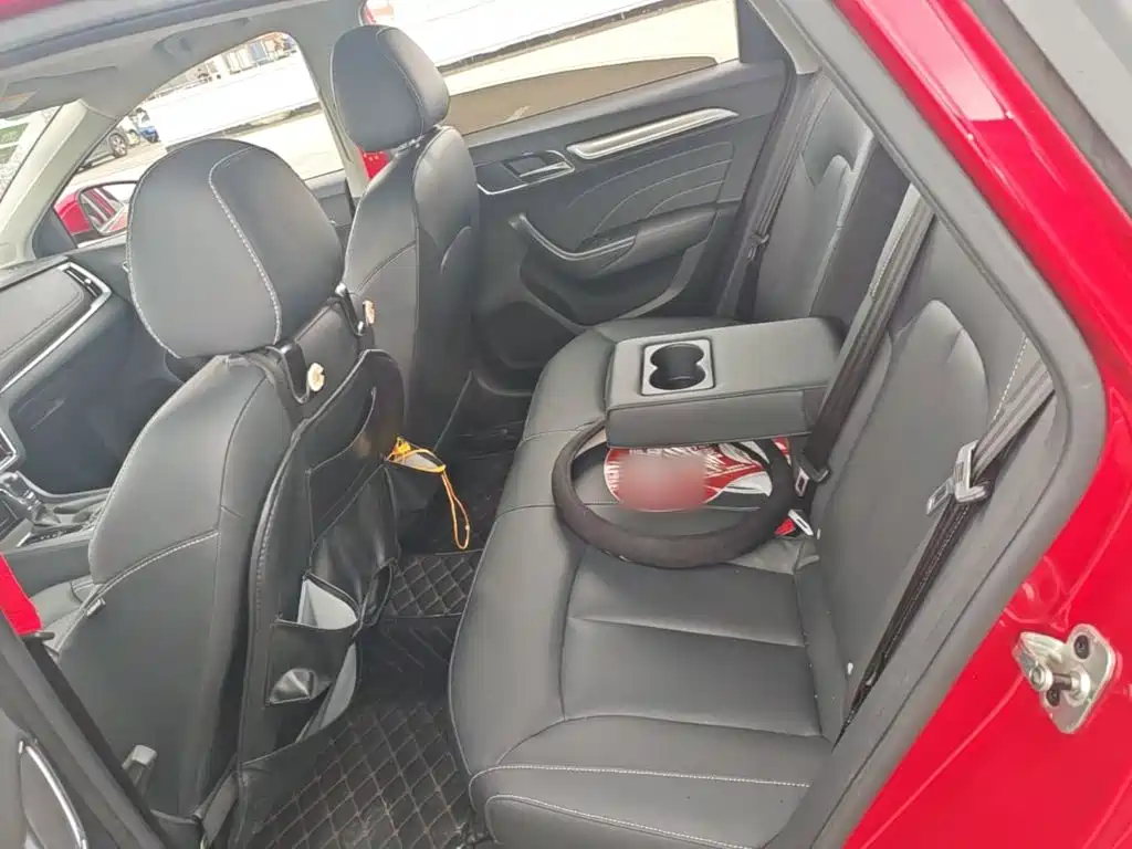 Roewe i6 Classic 2019 — фото 17