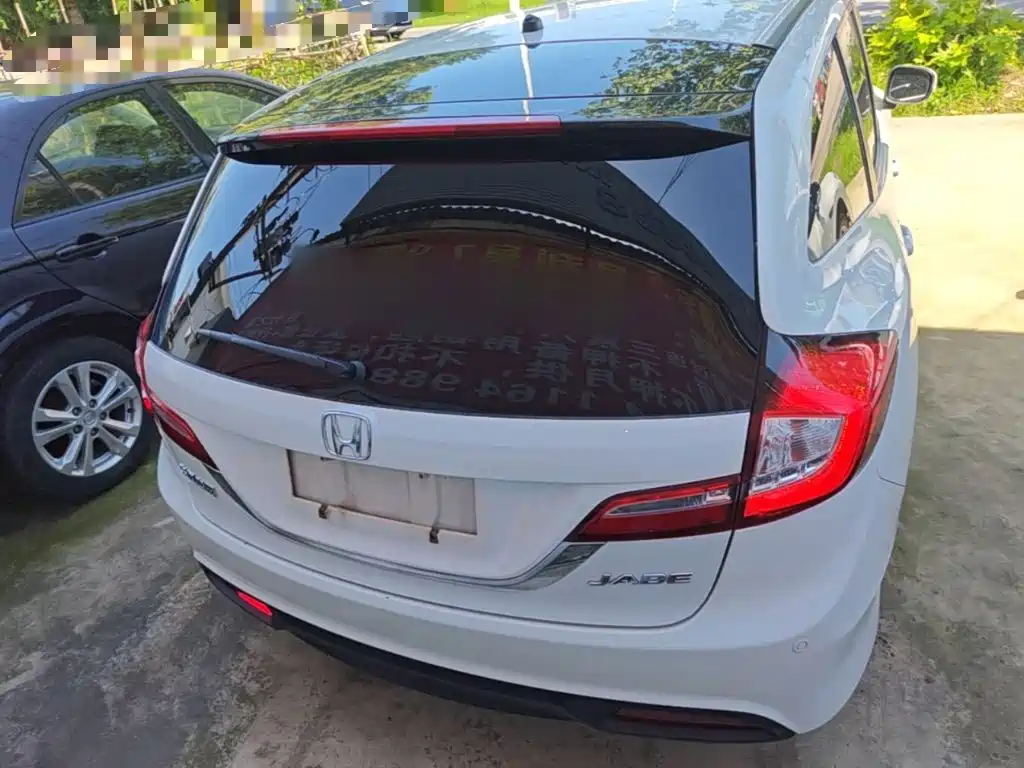 Honda Jade 2016 — фото 6