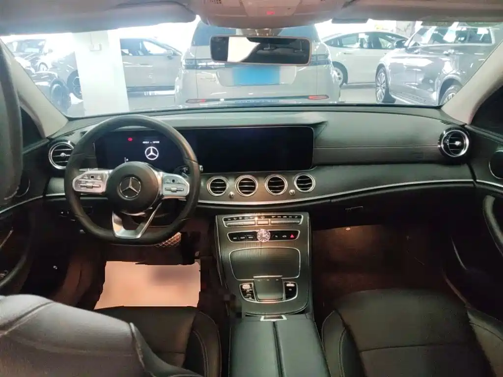 Mercedes-Benz E-Class 2020 — фото 10