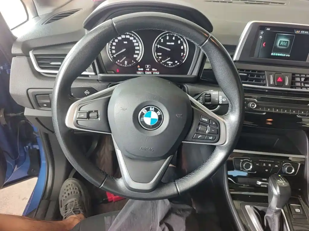 BMW 2 Series Station Wagon 2019 — фото 11
