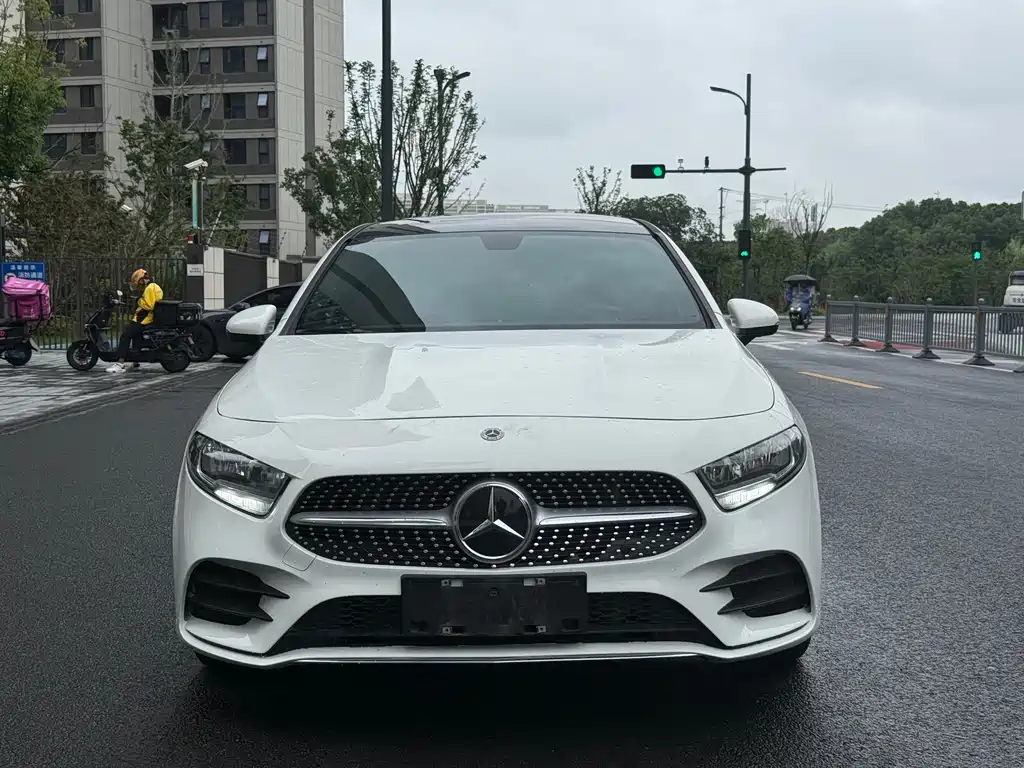 Mercedes-Benz A-Class 2022