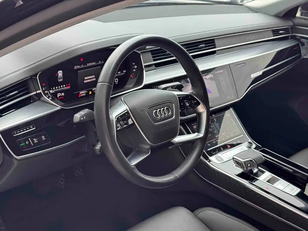 Audi A8 2023 — фото 9
