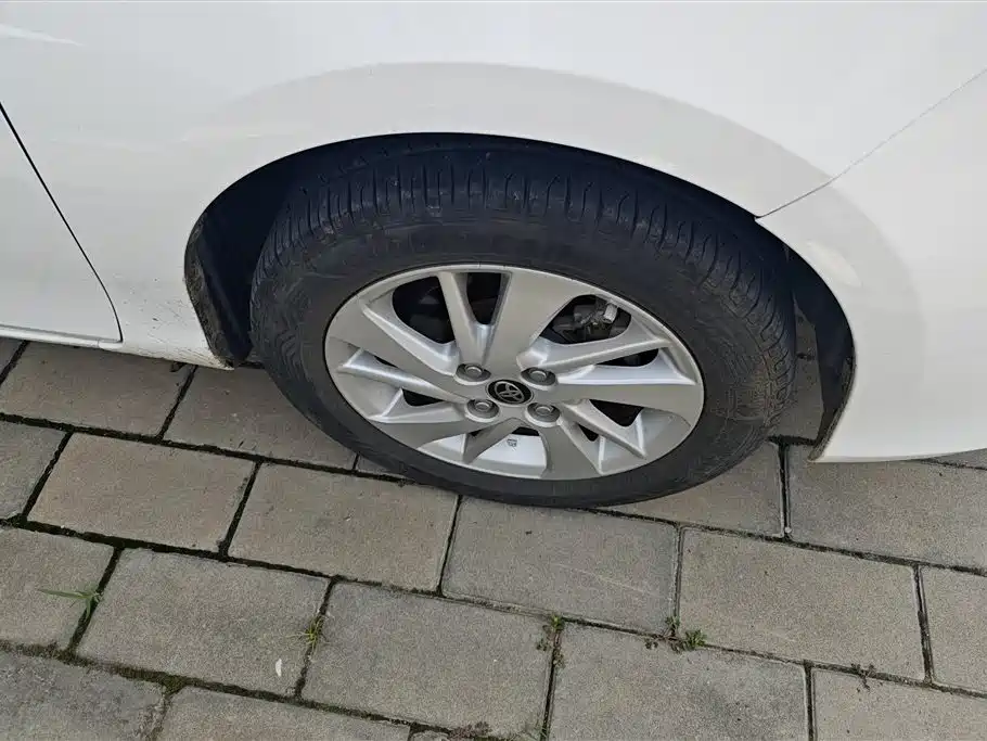 Toyota Yaris L 2017