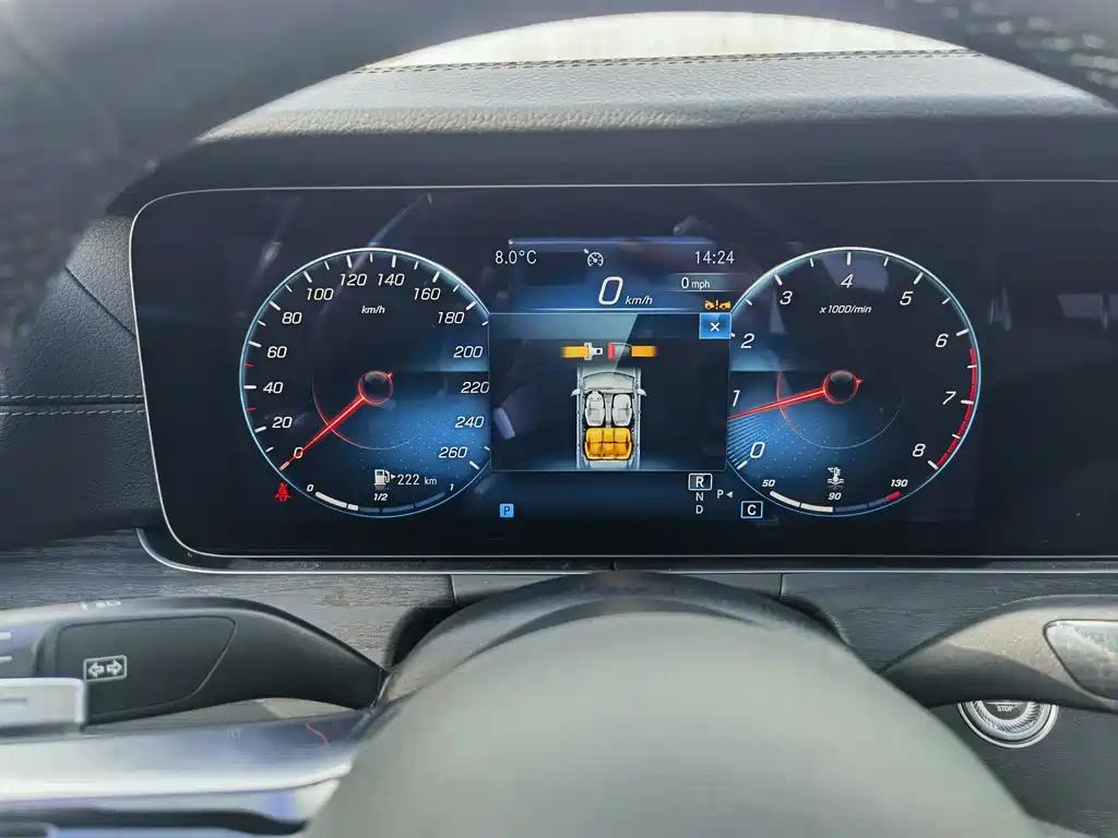 Mercedes-Benz E-Class 2023 — фото 14