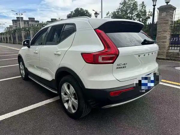 Volvo XC40 2022