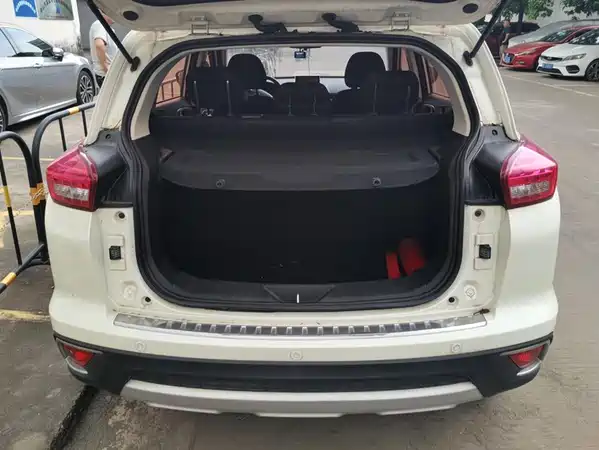BAIC Shenbao X35 2018
