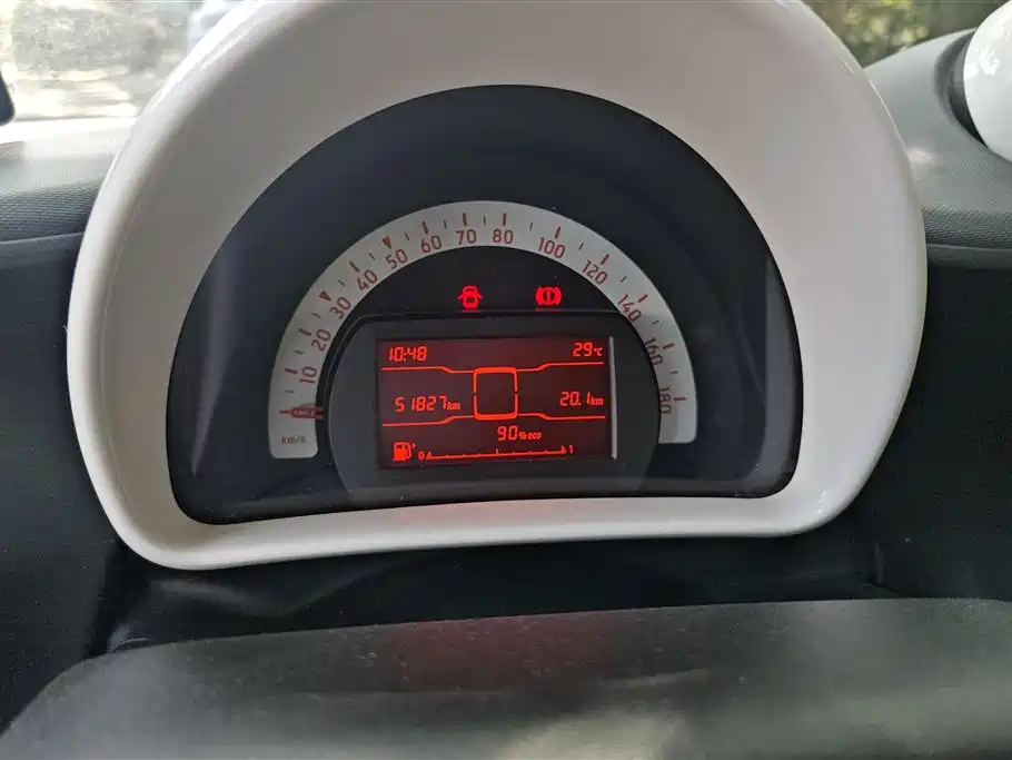 smart Fortwo 2018 — фото 14