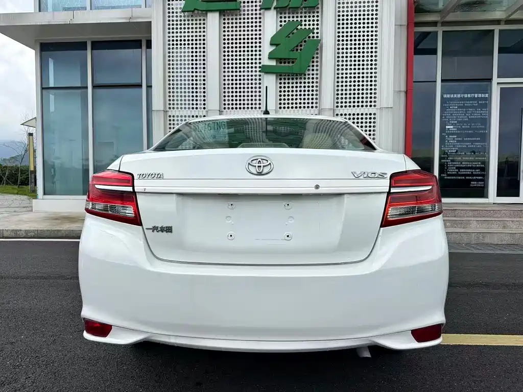 Toyota Vios 2018 — фото 26