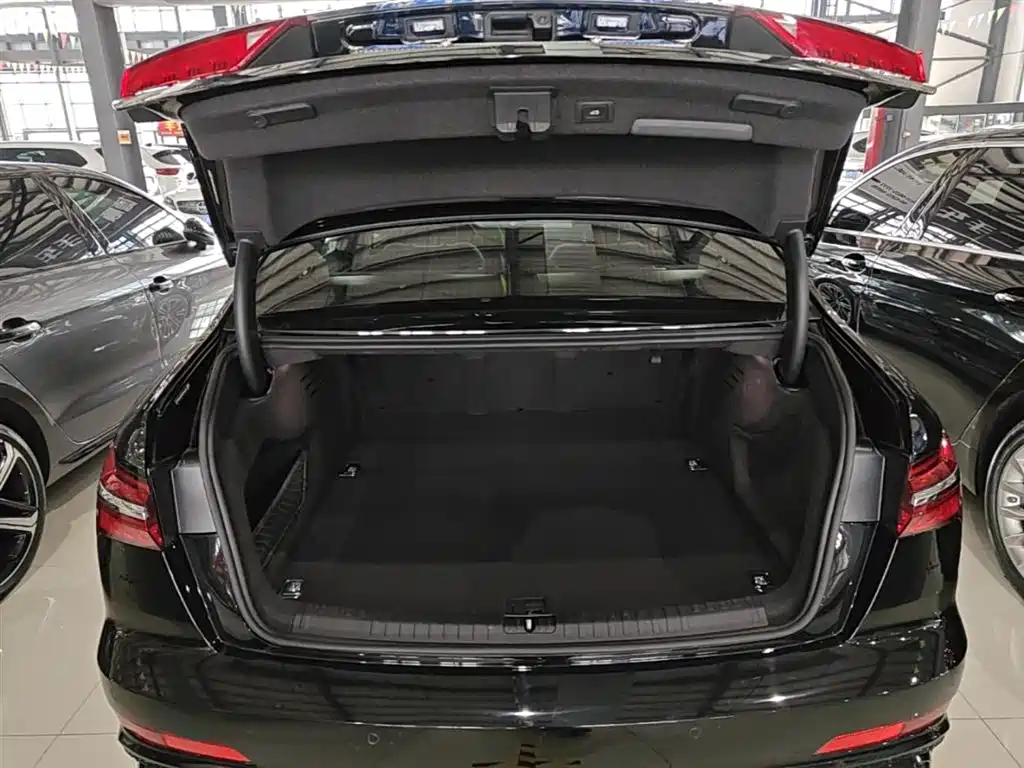 Audi A6L 2023 — фото 19
