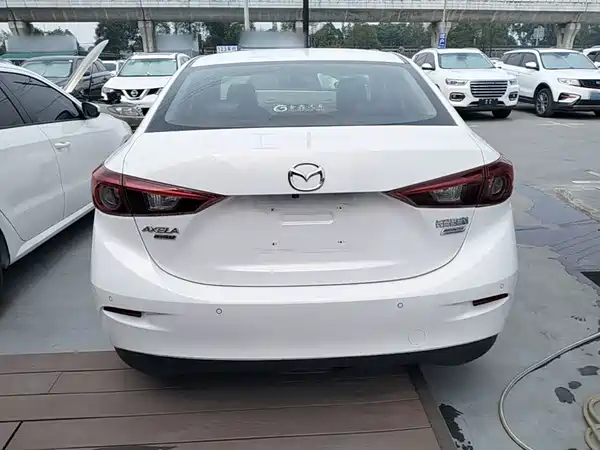 Mazda 3 Axela 2020