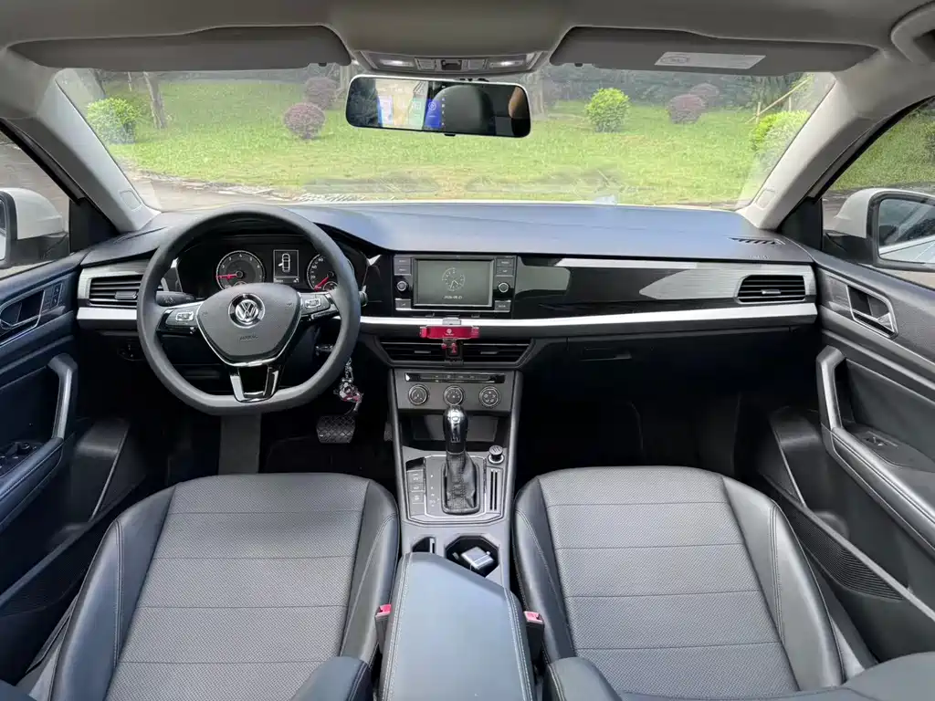 Volkswagen Lavida 2018 — фото 11