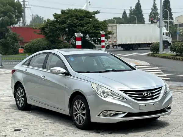 Hyundai Sonata 2013