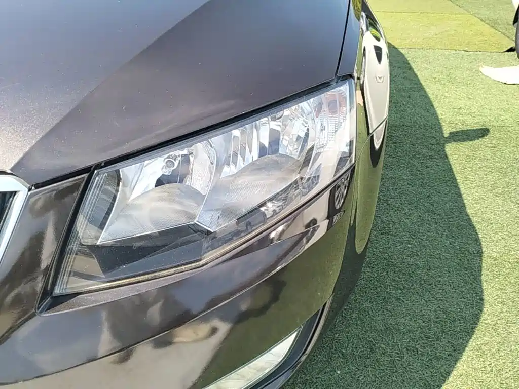 Skoda Octavia 2015 — фото 24