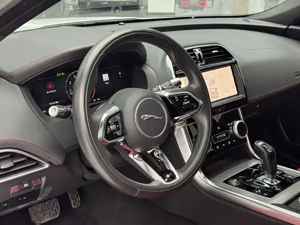 Jaguar XEL 2021