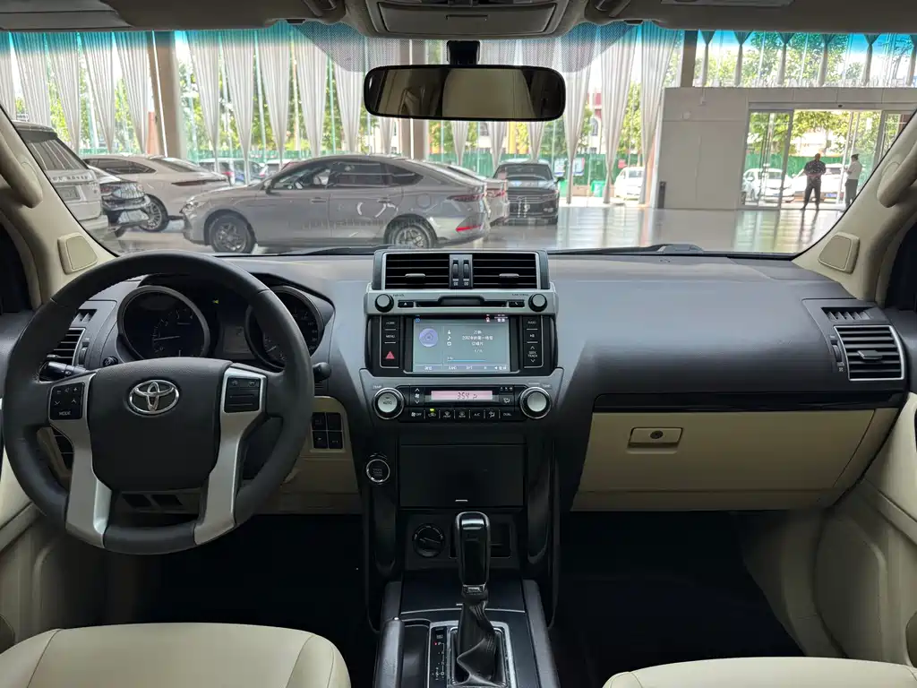 Toyota Prado 2017 — фото 14