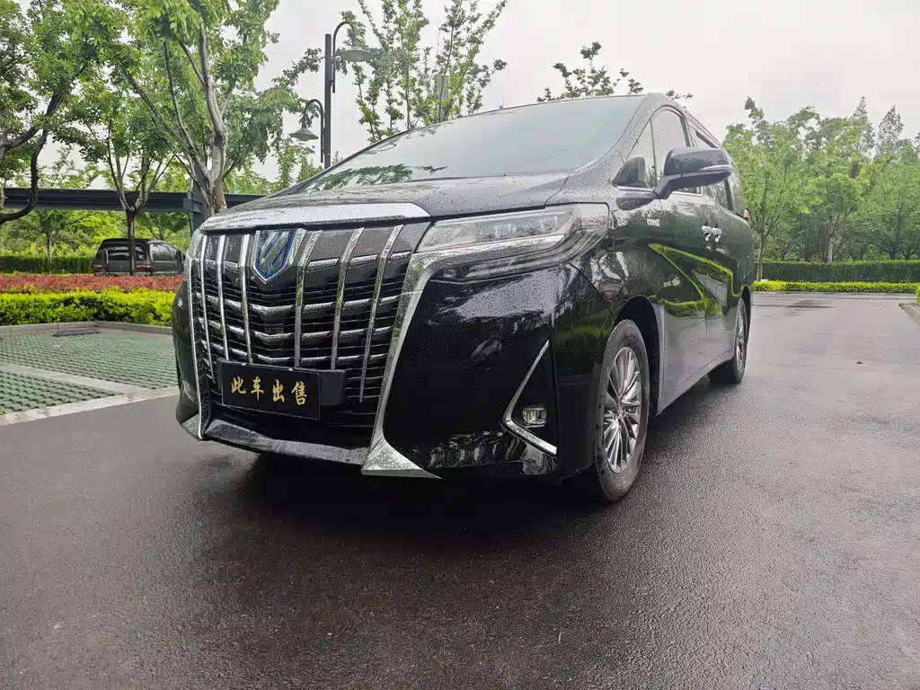 Toyota Alphard 2021