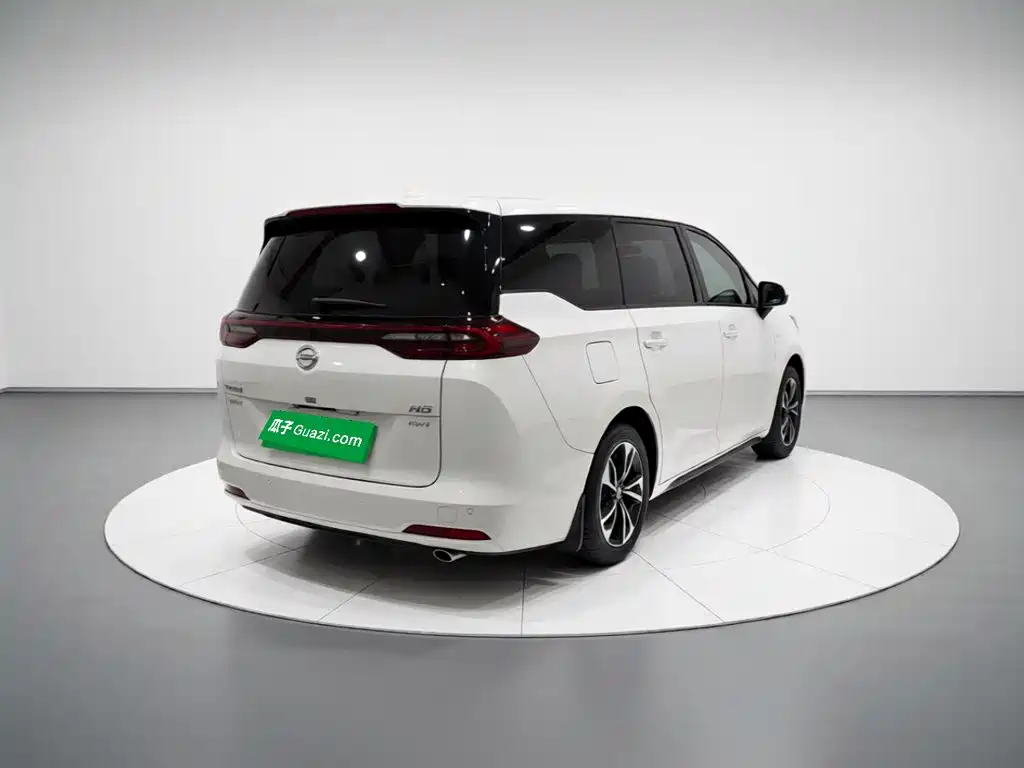 GAC Trumpchi M6 2023 — фото 4