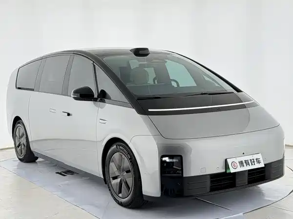 Li Auto MEGA 2024