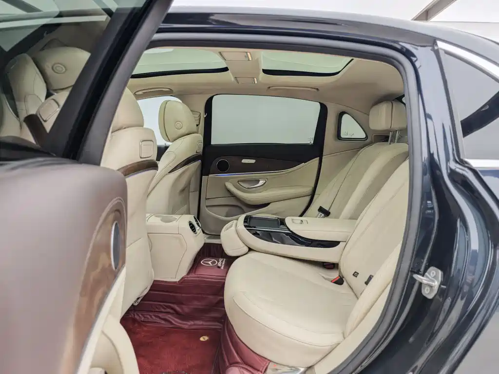 Mercedes-Benz E-Class 2017