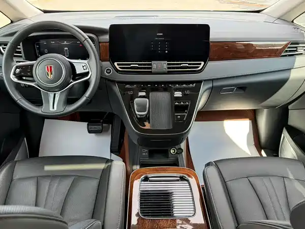 Hongqi HQ9 PHEV 2024