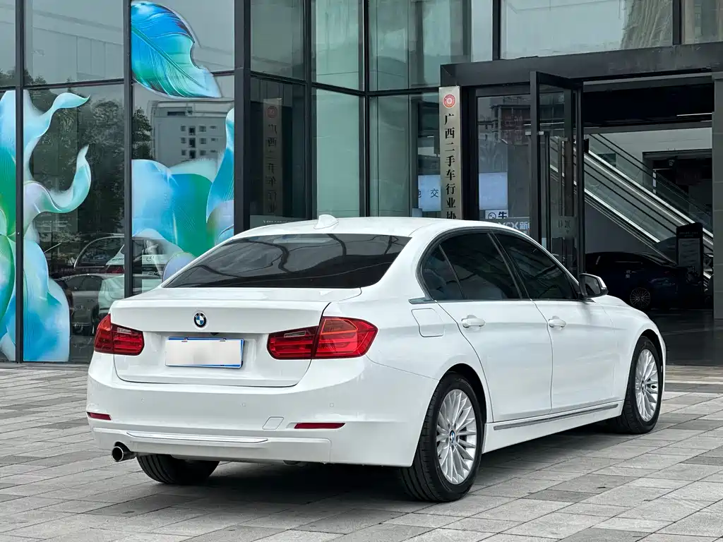 BMW 3 Series 2014 — фото 8