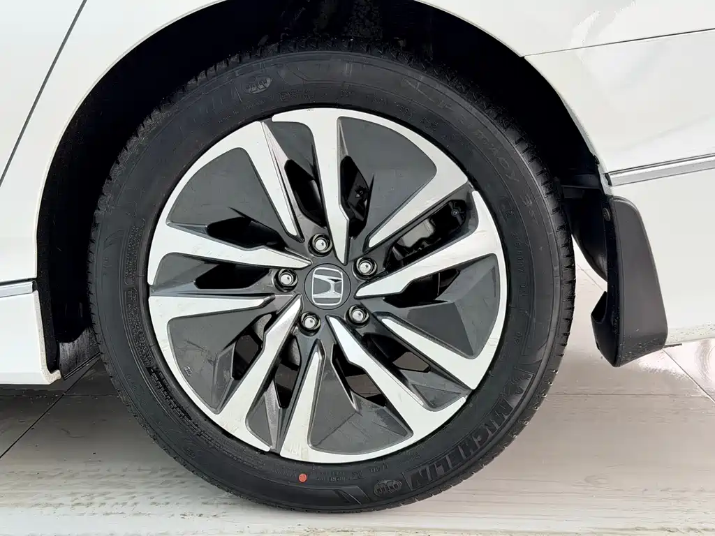 Honda Accord 2023 — фото 16