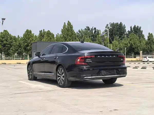 Volvo S90 2021