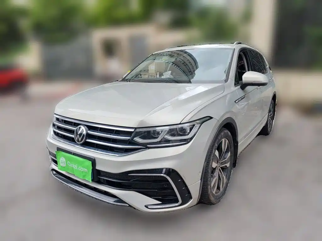 Volkswagen Tiguan L 2021 — фото 1