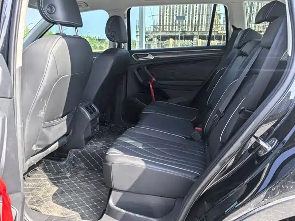 Volkswagen Tiguan L 2025