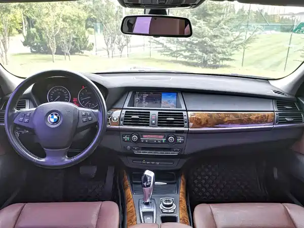BMW X5 2011