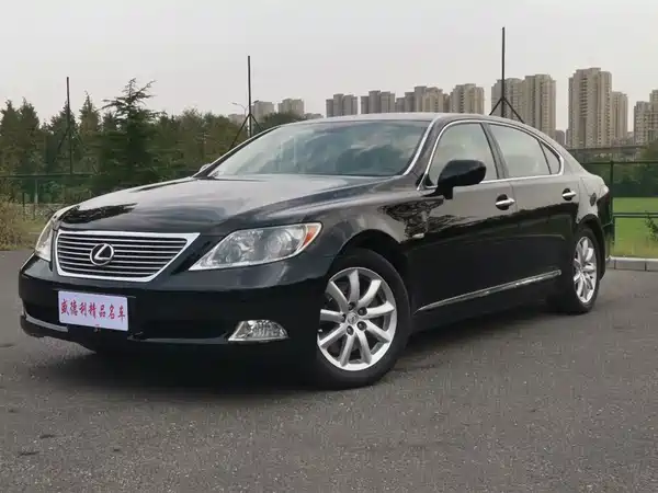 Lexus LS 2006
