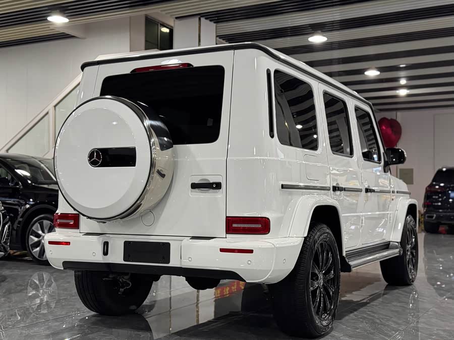 Mercedes-Benz G-Class 2023 — фото 15
