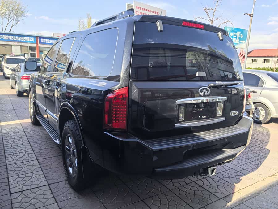 Infiniti QX 2004