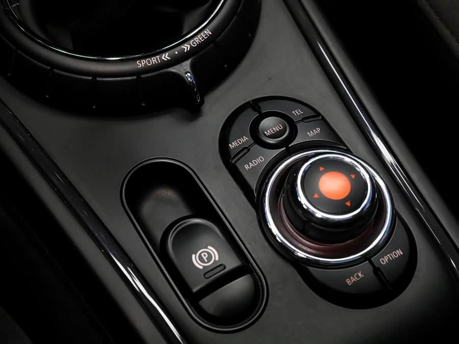 MINI Countryman 2017 — фото 24