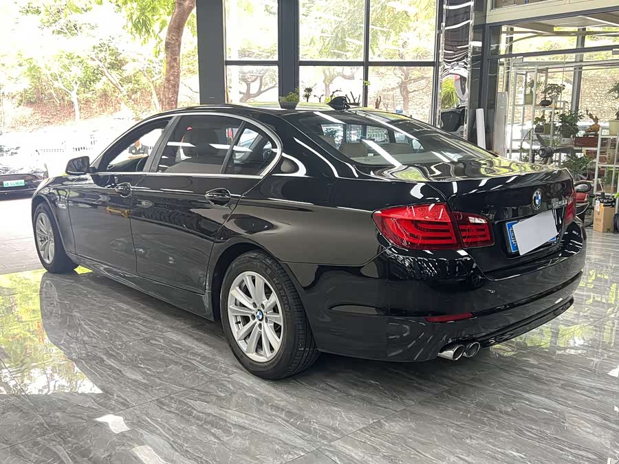 BMW 5 Series 2013 — фото 15