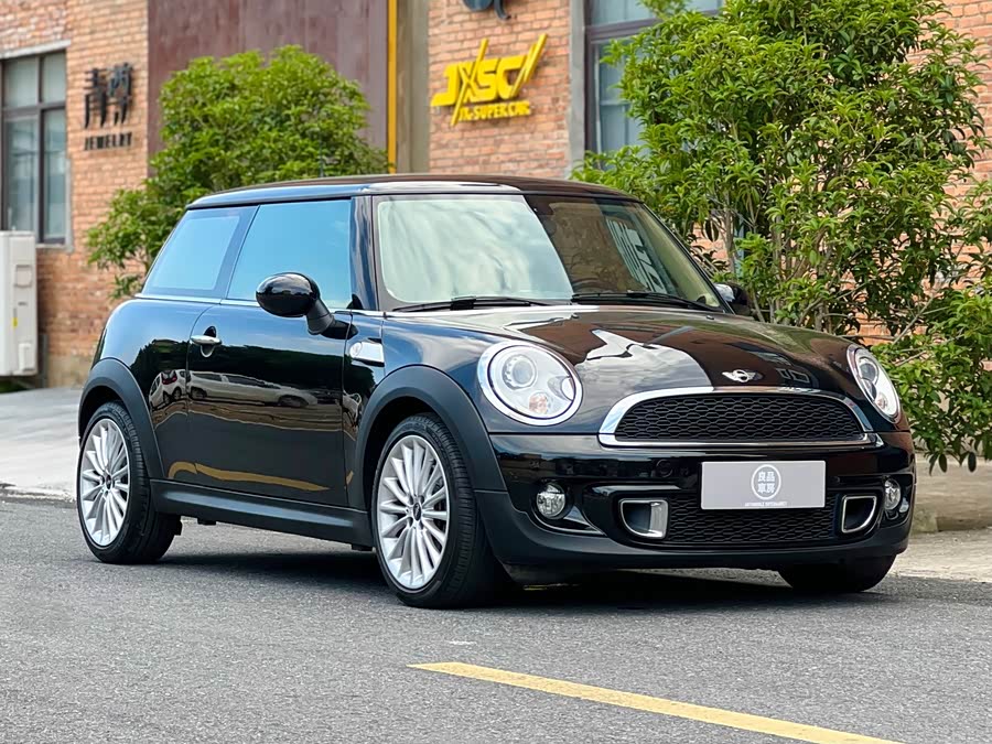 MINI MINI 2012