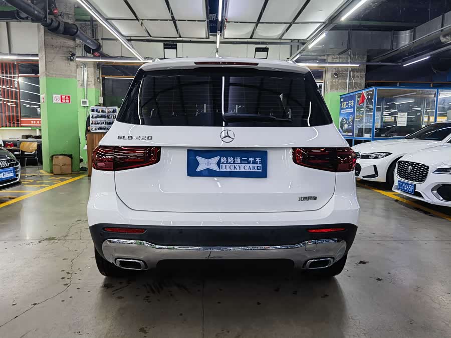 Mercedes-Benz GLB 2025
