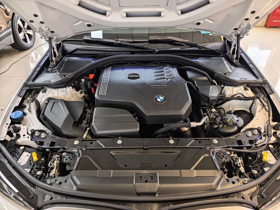 BMW 3 Series 2023 — фото 16