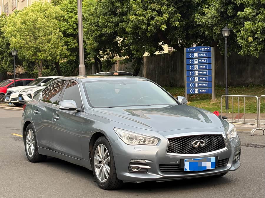 Infiniti Q50 2014