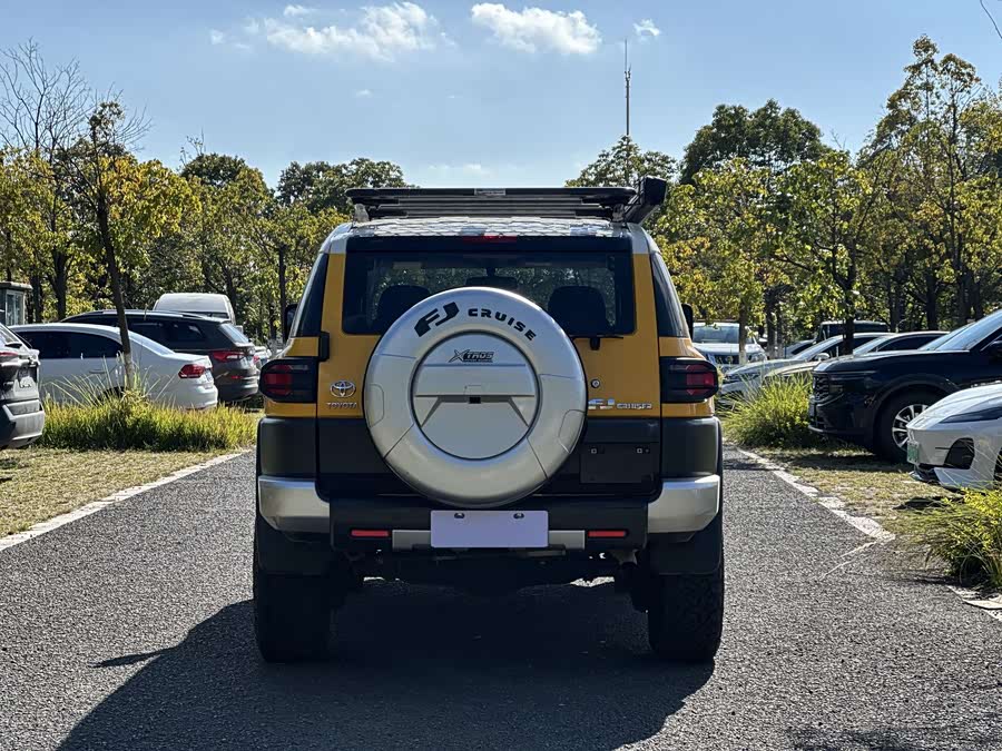 Toyota FJ Cruiser 2013